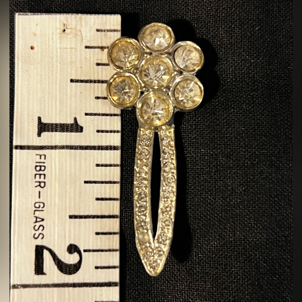 Vintage Rhinestone Brooch - Picture 6 of 10